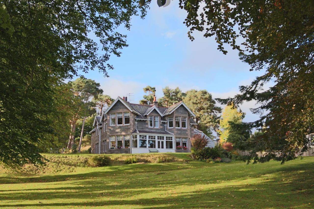 Coig Na Shee Guest House Newtonmore Exterior foto